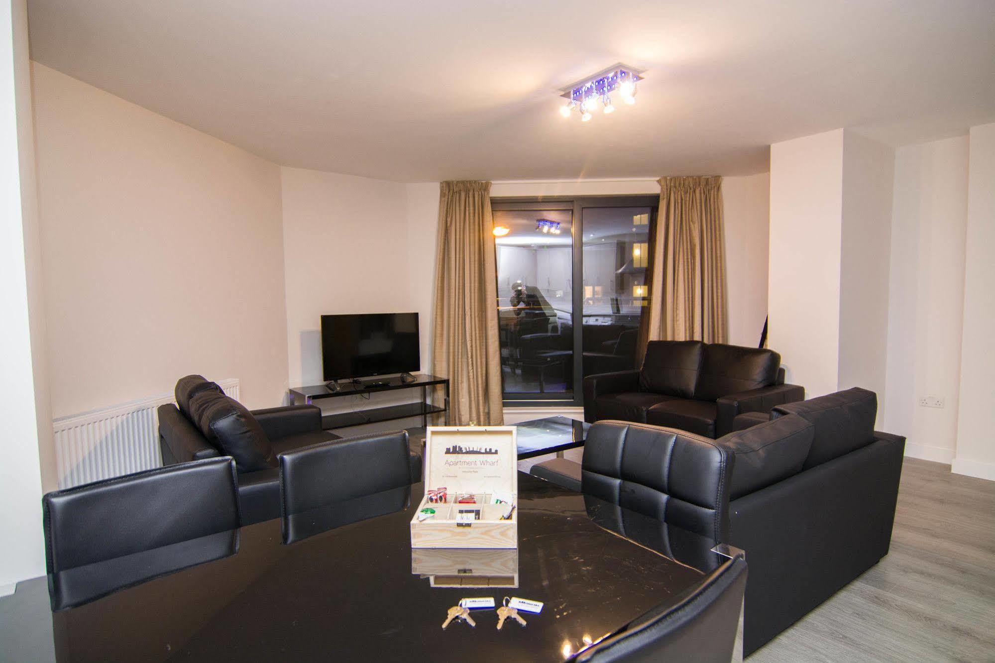 Apartment Wharf - Canary South Londen Buitenkant foto