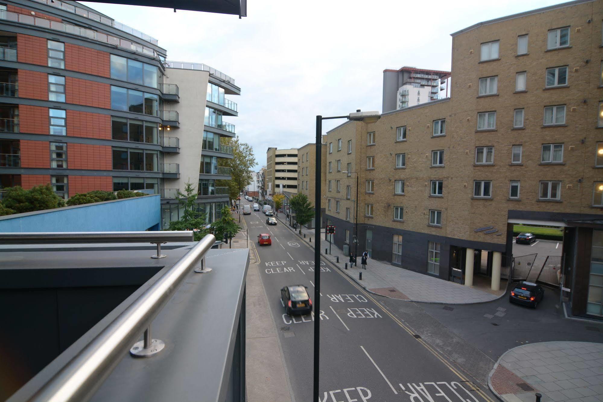 Apartment Wharf - Canary South Londen Buitenkant foto