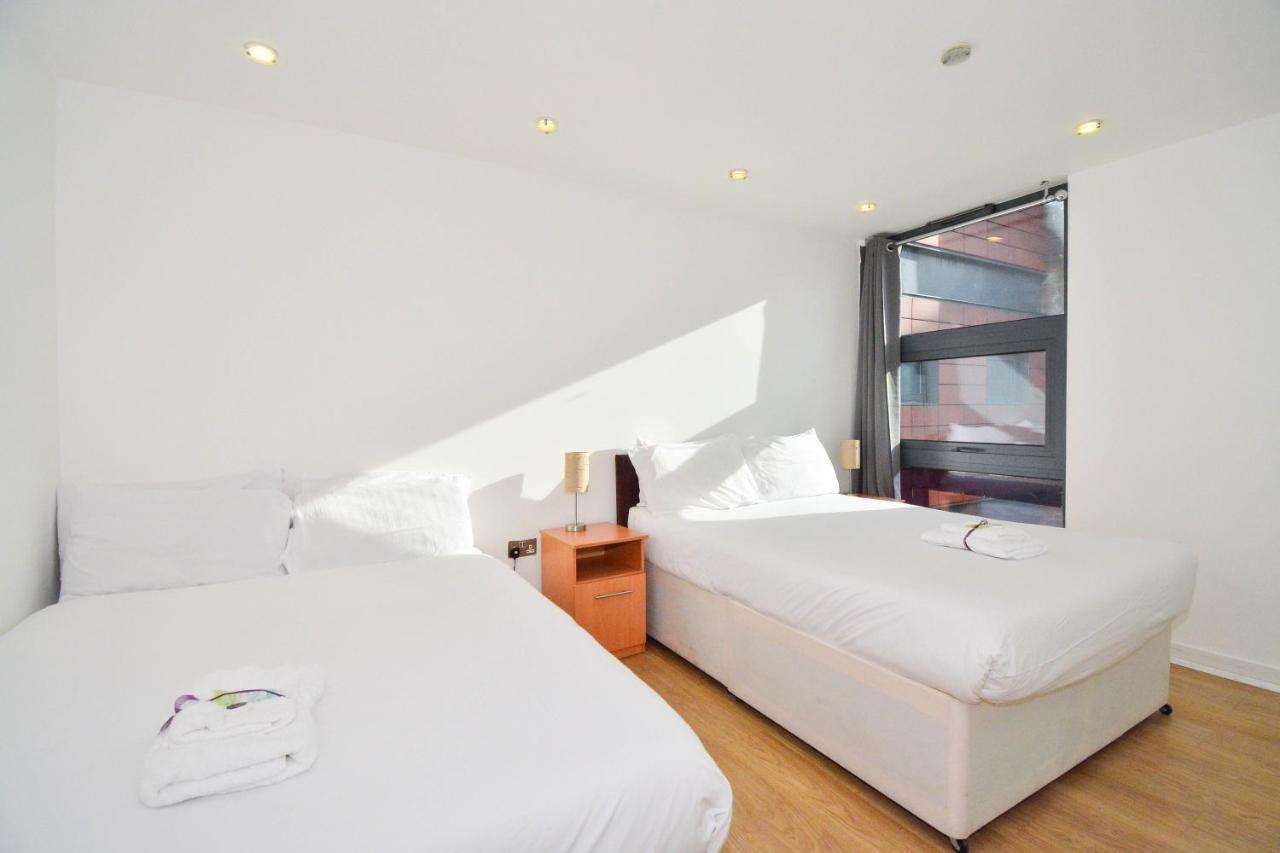 Apartment Wharf - Canary South Londen Buitenkant foto